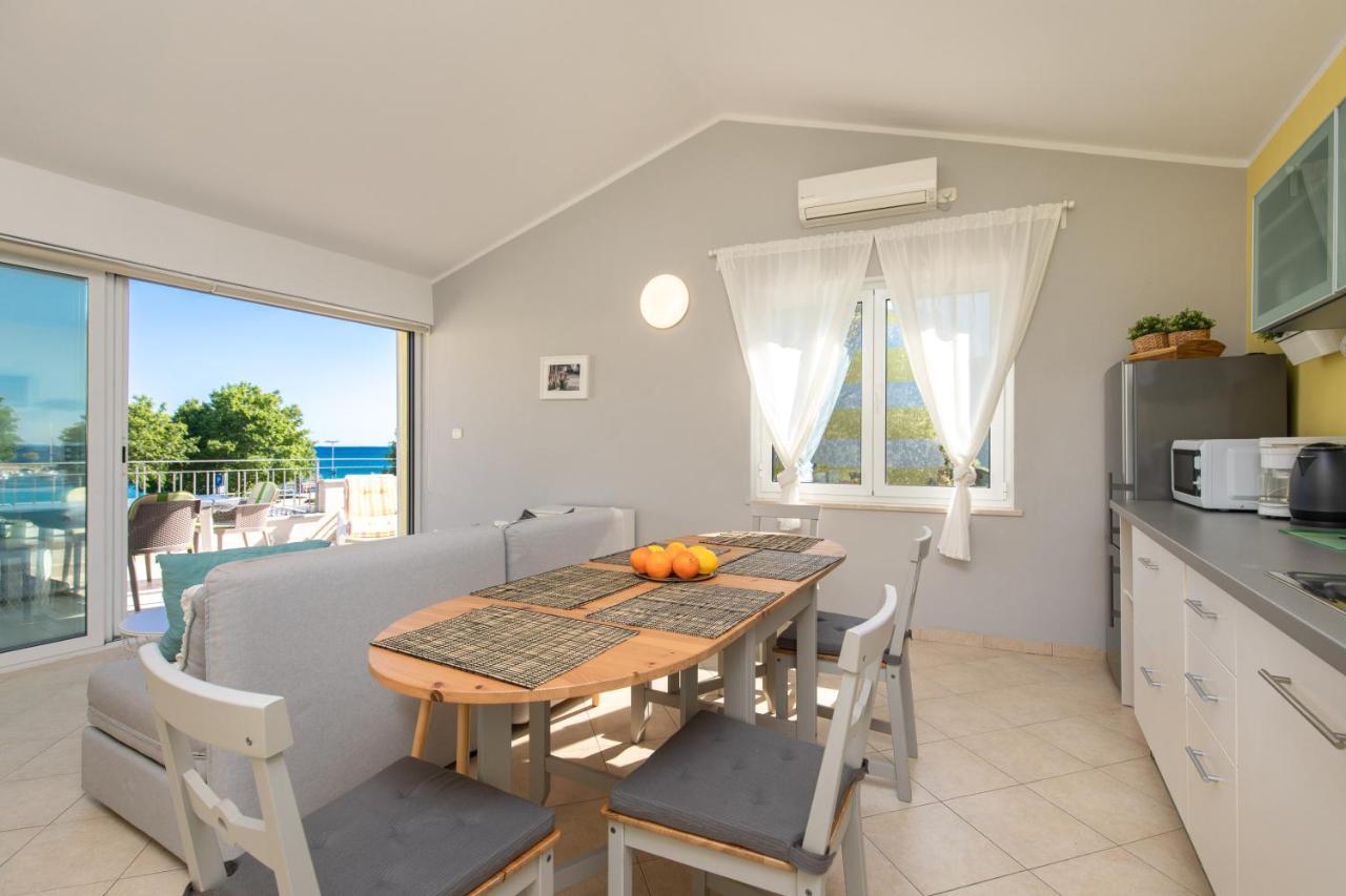 Apartment Portapisana Just 50M From The Beach Krk Town Exteriör bild