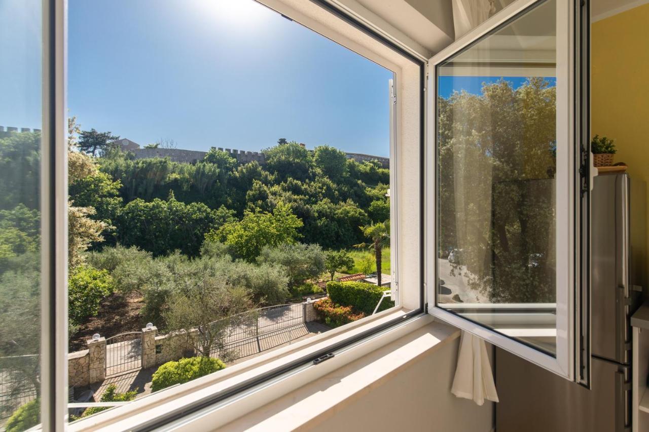 Apartment Portapisana Just 50M From The Beach Krk Town Exteriör bild